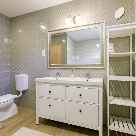 Sunstreet By Interhome بالاتونوشود