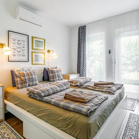 Sunstreet By Interhome * Balatonoszod