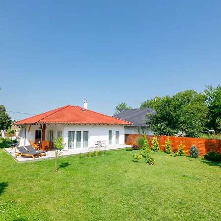 Sunstreet By Interhome *