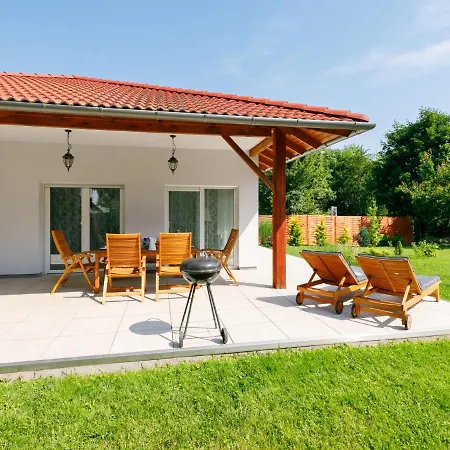 Sunstreet By Interhome * بالاتونوشود