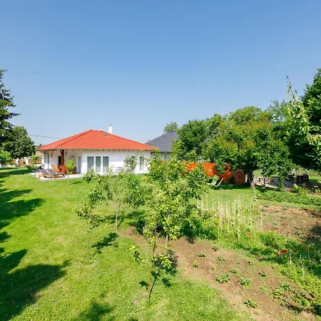 Sunstreet By Interhome Balatonoszod